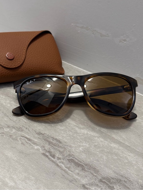 Ray-Ban Accessories - Ray-Ban Brown Tortoiseshell Polarized Sunglasses with Brown Case